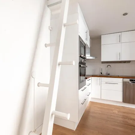 2ndhomes Charming 1br With Sauna In The Center